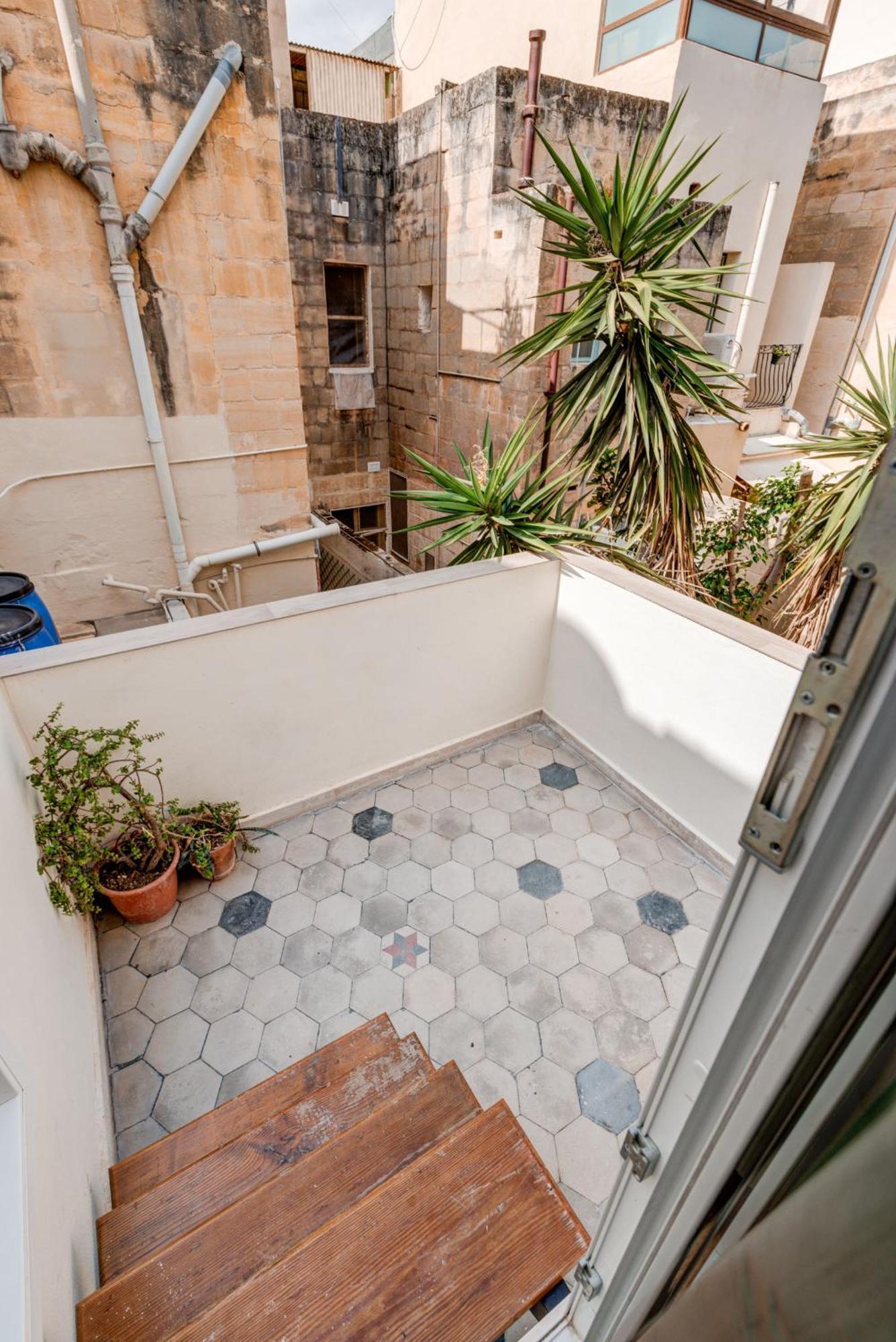 Piju Lux Apartments Sliema Eksteriør billede